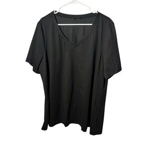 Bloomchic black vneck tshirt size 22-24 comfort plus size